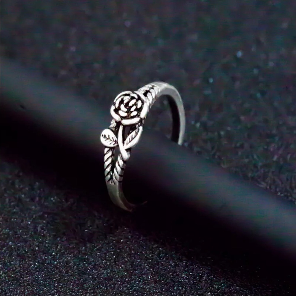 New Vintage Rose Flower Shape Women’s Ring - Picture 3 of 6